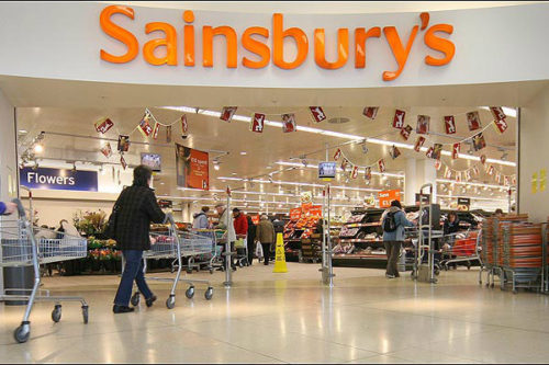 Síť supermarketů Sainsbury’s ruší plastové tašky a sáčky